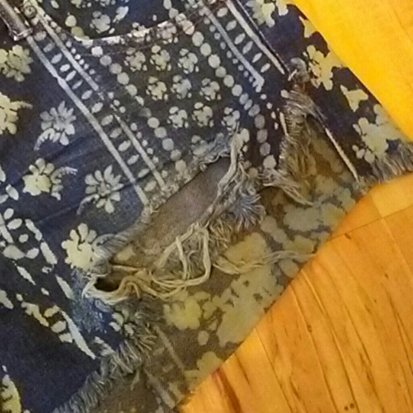 Free People Distressed Denim Jean Shorts - Picture 3 of 6